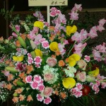 淀川区十三本町へ焼き鳥屋さんの開店祝いのスタンド花
